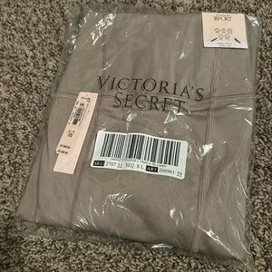 NWT in bag Victoria’s Secret Sport High Rise Leggings Long